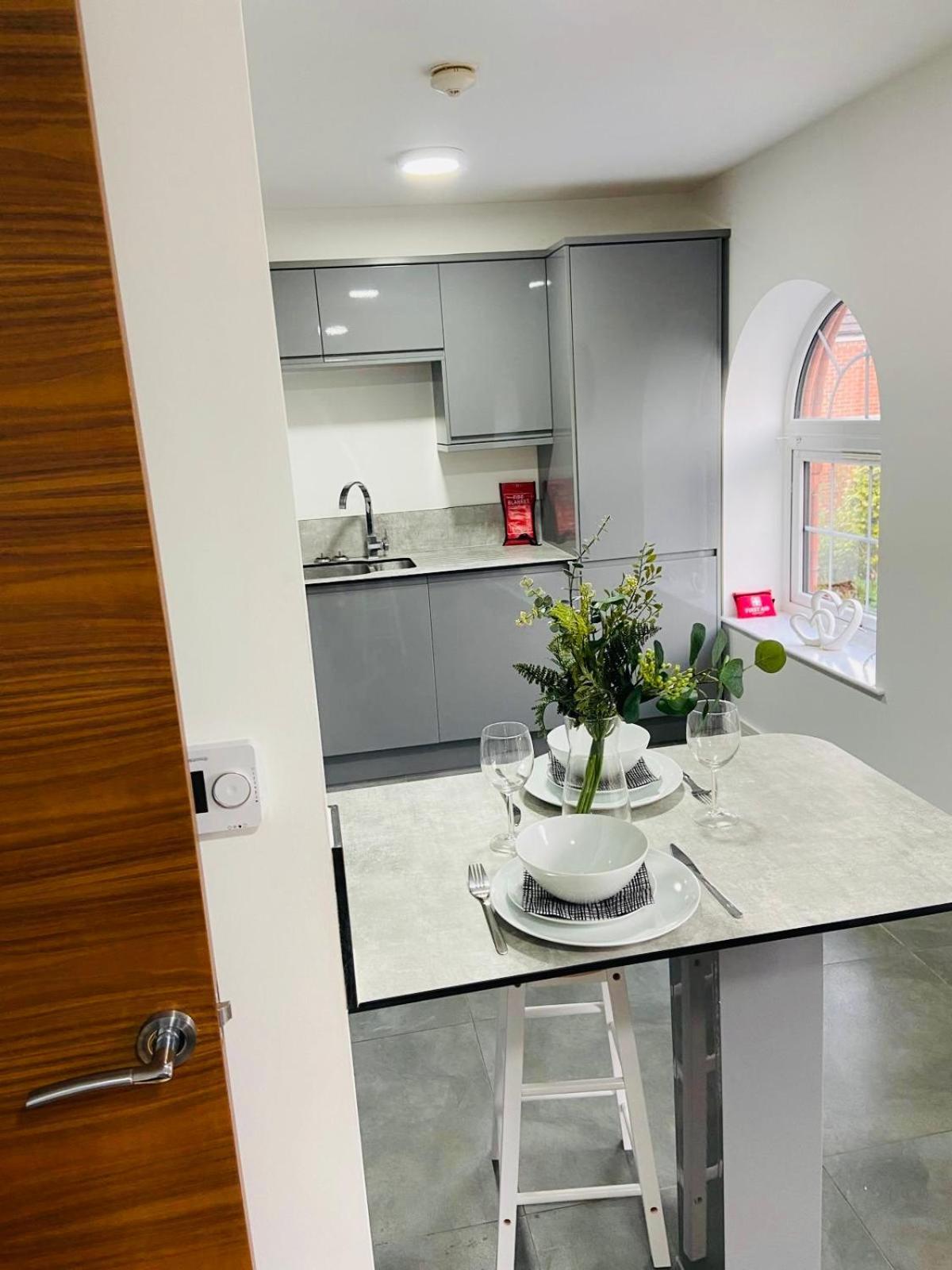 Modern Flat With Free Parking Close To Birmingham Centre Exteriör bild